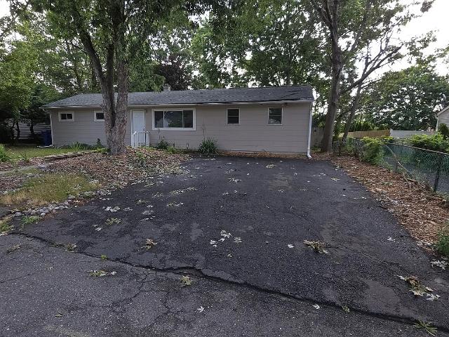 House for rent in Brick