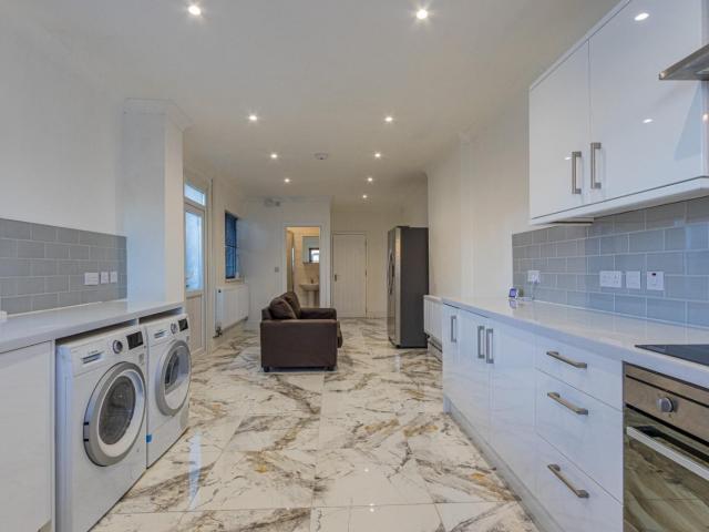 House for rent in Falcon Lodge, Wales