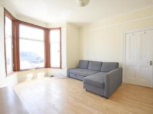 House for rent in Seven Kings, Greater London