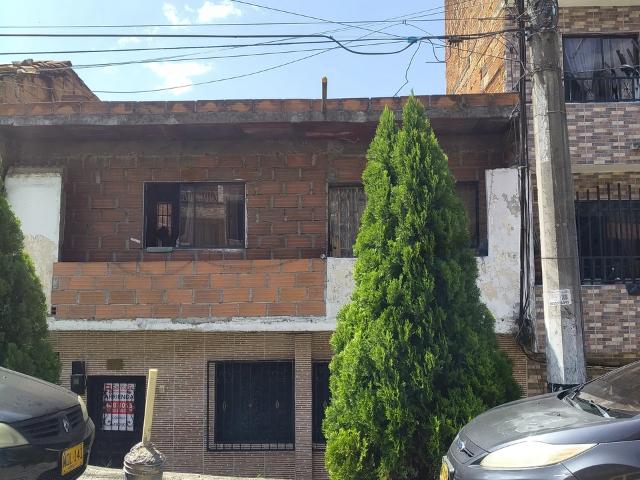 Casa en arriendo en Calasanz, Medellín