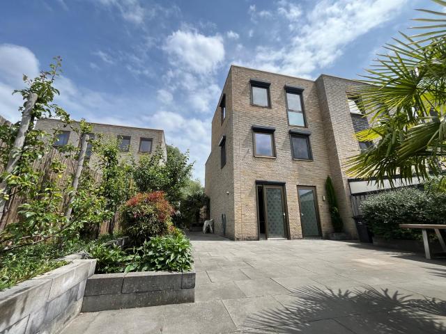 Woning te huur in IJsselmonde, Rotterdam
