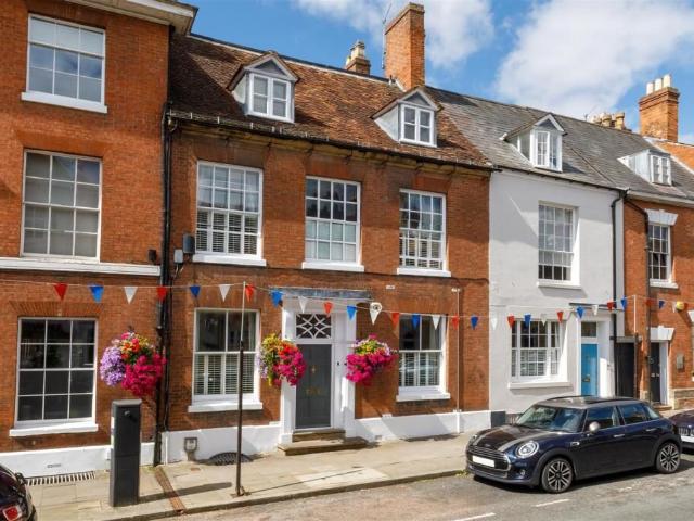 House for rent in Cliff Hill, Green Close