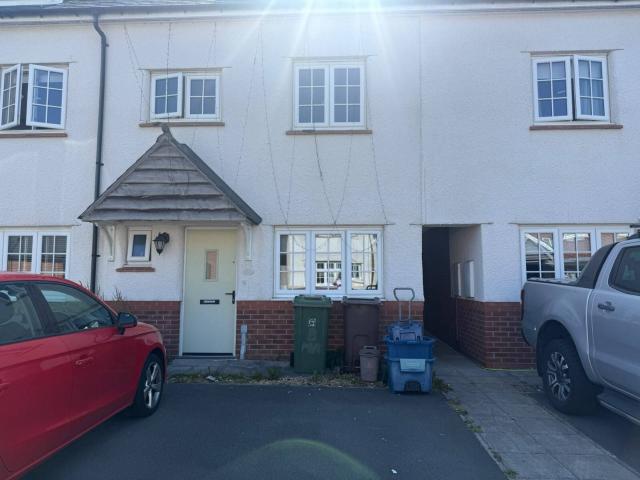 House for rent in Pentir, Wales