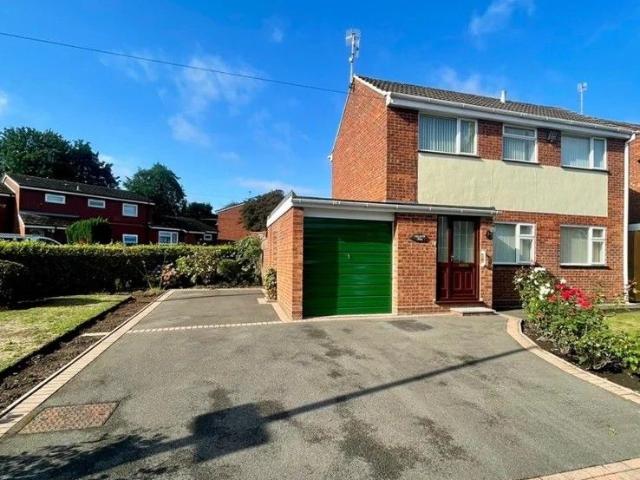 House for rent in Plant's Green, Fold Hill