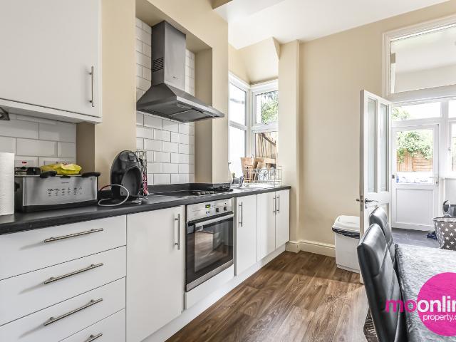 House for rent in Temple Fortune, Greater London
