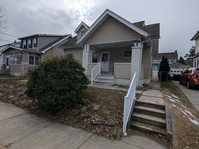 House for rent in Clifton