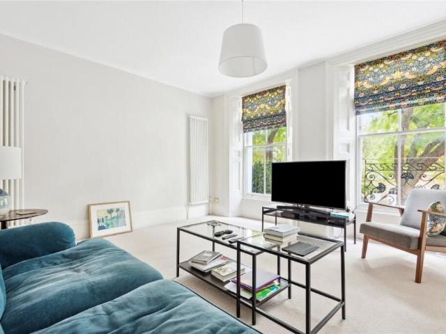 House for rent in Barnsbury, Greater London