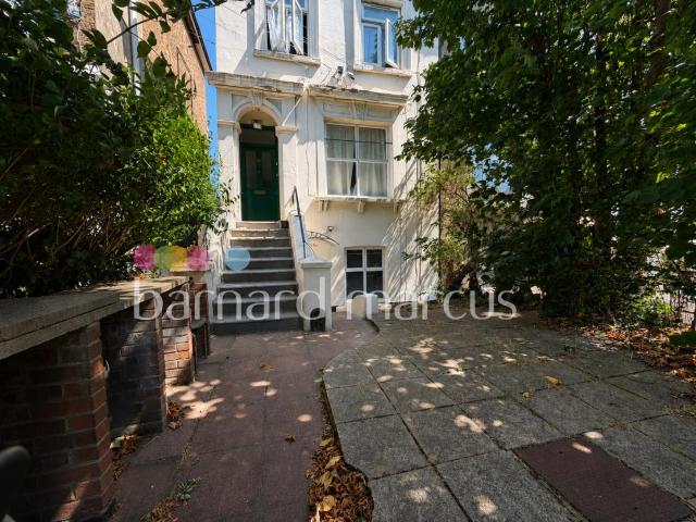 House for rent in London Borough of Croydon, Addiscombe