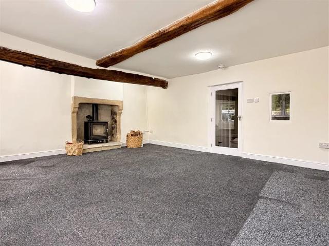 House for rent in Froggatt, East Midlands