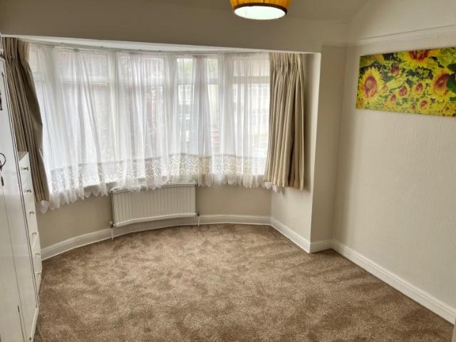 House for rent in London Borough of Ealing, Perivale