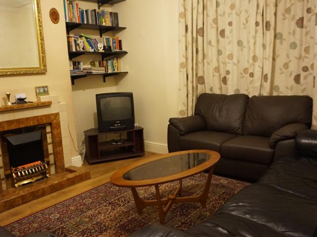 House for rent in Charlton, Greater London