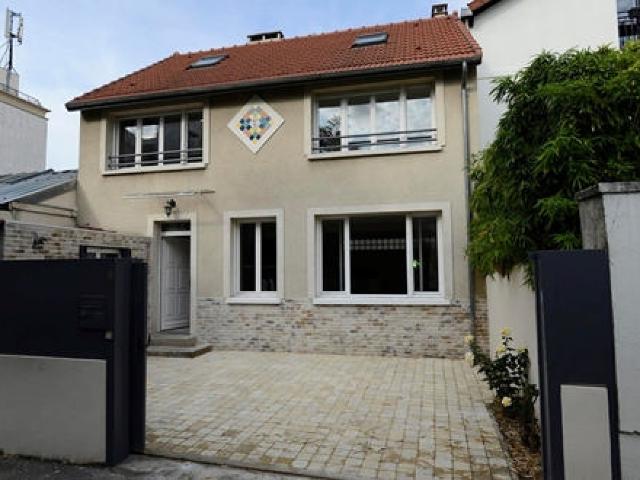 Maison location à France métropolitaine, Courbevoie