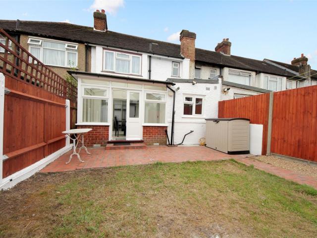 House for rent in London Borough of Ealing, Park Royal