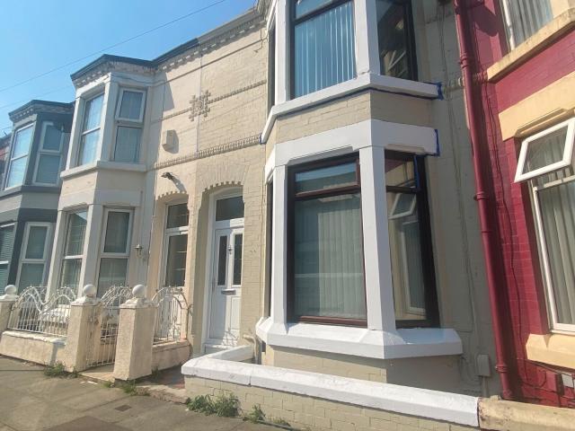 House for rent in Calderstones