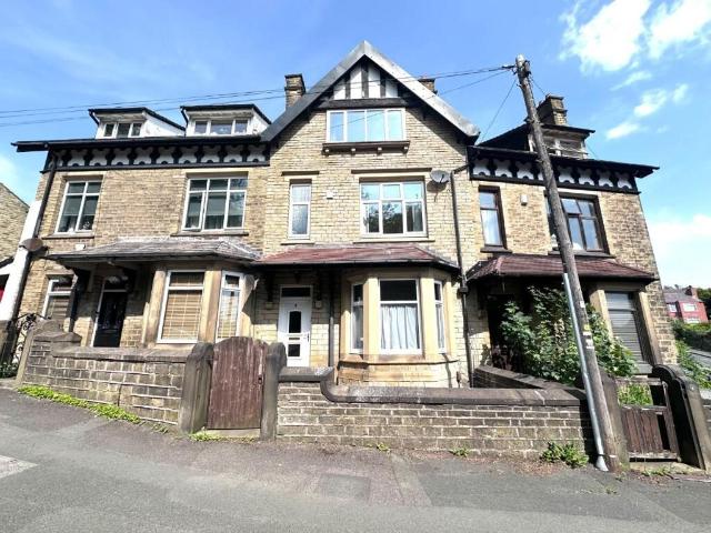 House for rent in Salendine Nook, West Yorkshire