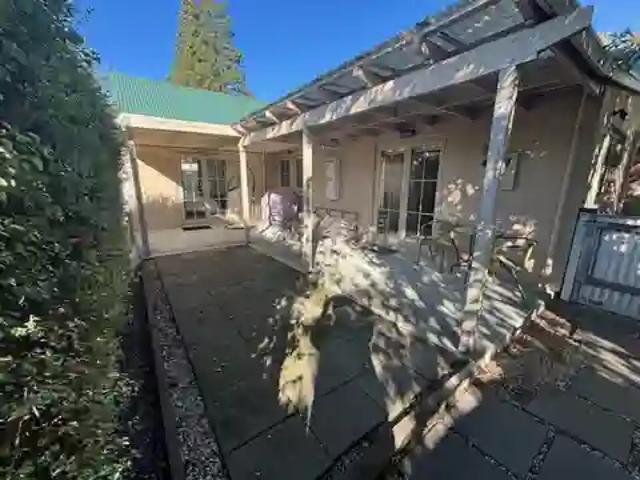House for rent in Otakou