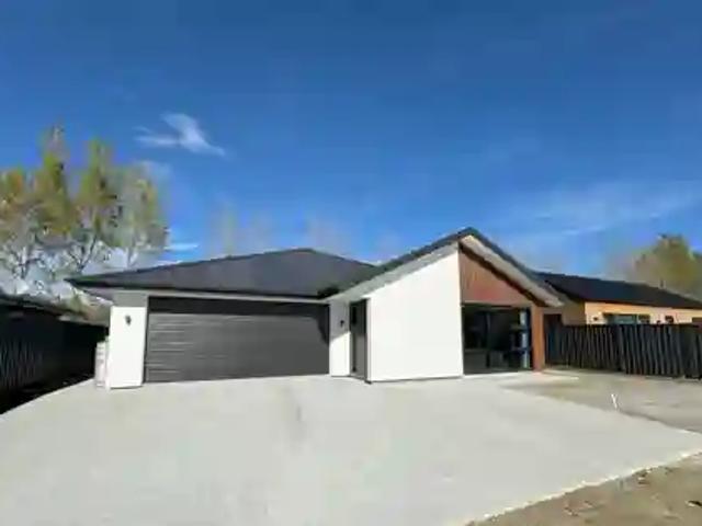 House for rent in Otakou