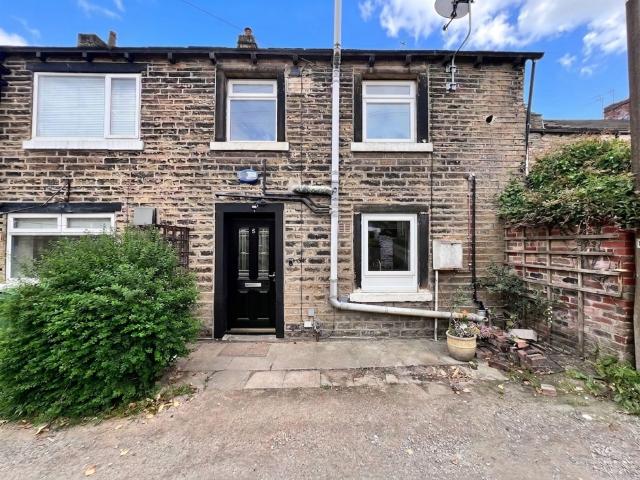 House for rent in Huddersfield, West Yorkshire