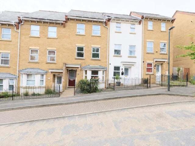 House for rent in Luton, Chatham