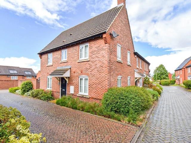 House for rent in Great Western Park North, Berrick Salome