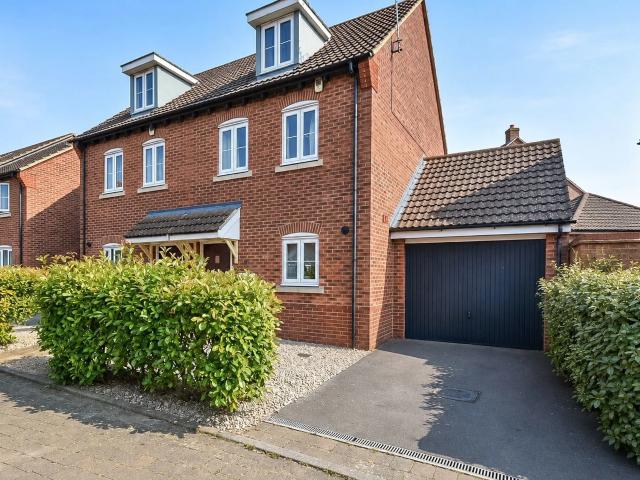 House for rent in Great Western Park North, Berrick Salome