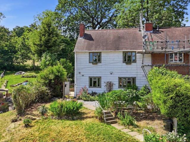 House for rent in Wharncliffe Side, South Yorkshire