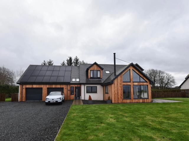 House for rent in Daviot, Scotland