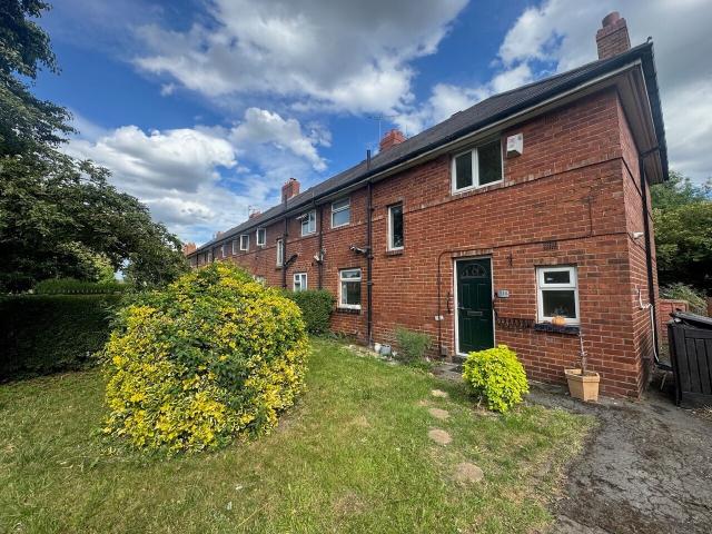 House for rent in Hollin Park, West Yorkshire