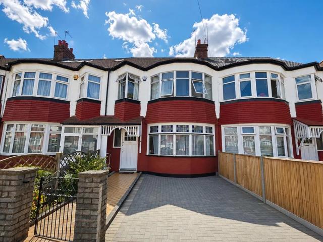 House for rent in Palmers Green, Greater London