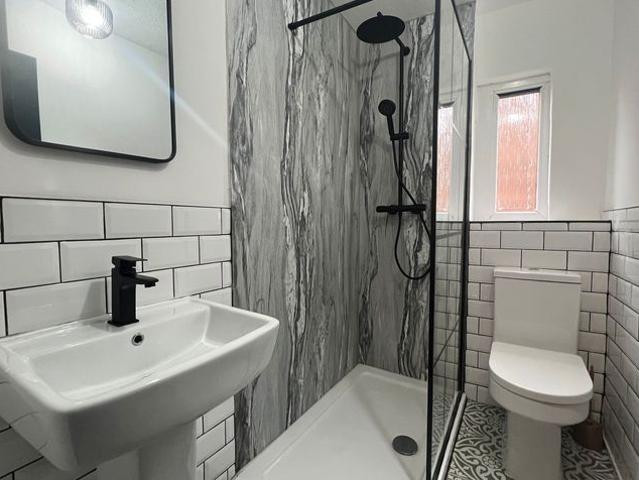 House for rent in Kensington, Calderstones