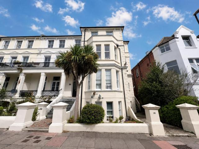 House for rent in Upperton, Eastbourne