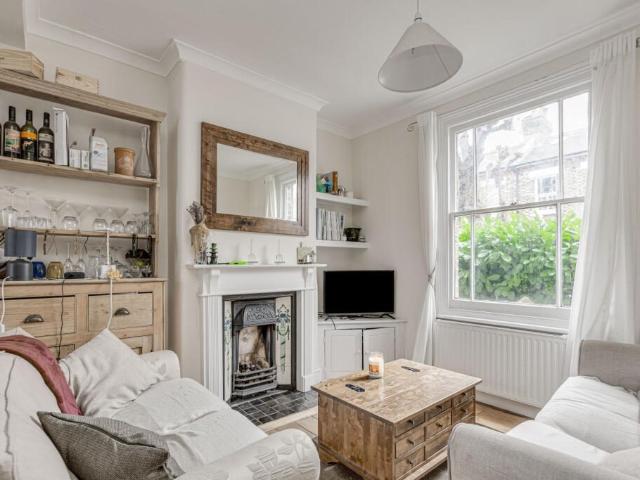 House for rent in Clapham Junction, Greater London