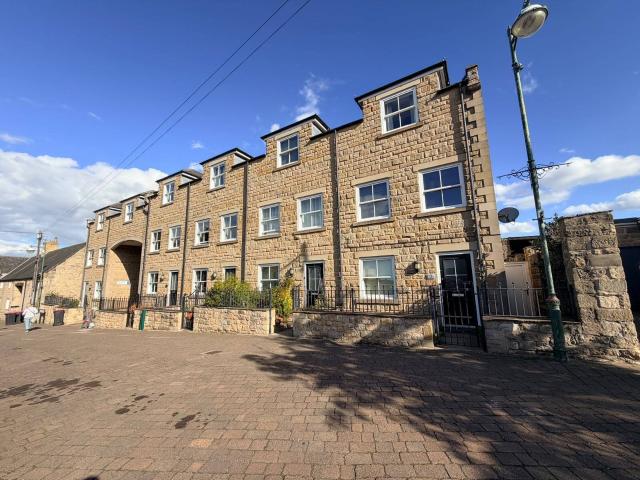 House for rent in Throapham, Rotherham