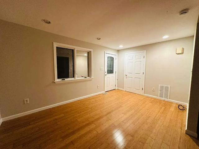 House for rent in Farmingdale