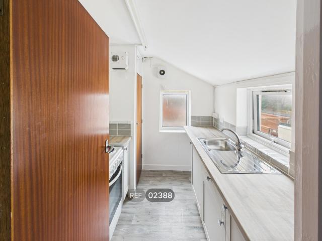 House for rent in California, Key Street