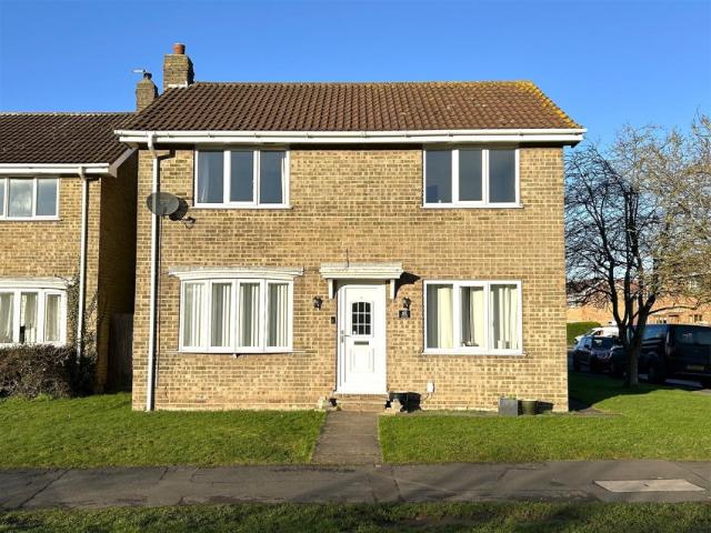 House for rent in Thorpe Willoughby, North Yorkshire