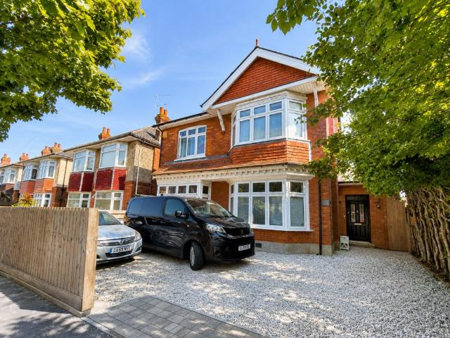 House for rent in Charminster, Bournemouth