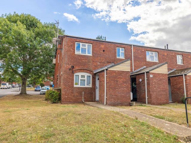 House for rent in Clewer Village, Windsor