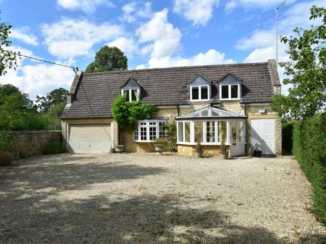 House for rent in Evershot, Oxfordshire