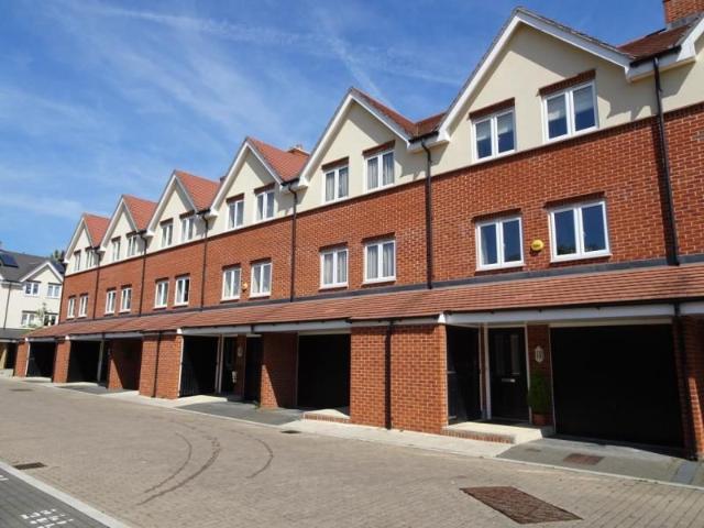 House for rent in Hayes, Greater London
