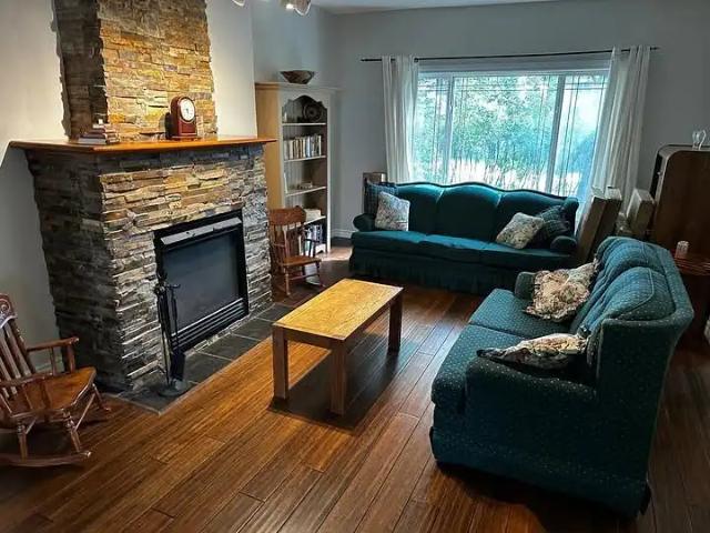 House for rent in Wedgewood, Alberta