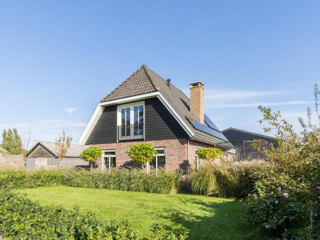 Woning te huur in Sint Pancras, Noord Holland
