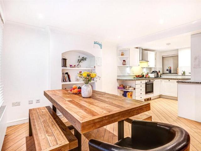 House for rent in Victoria, Greater London