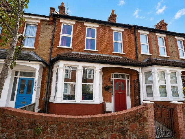 House for rent in Alton Barnes, Essex