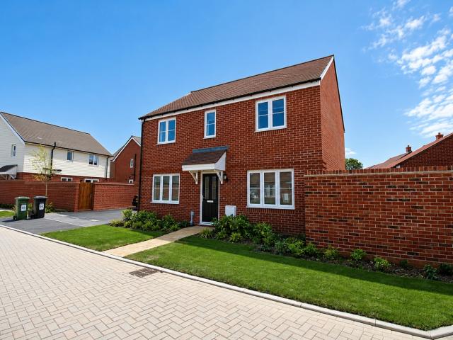 House for rent in Burstow, Hillview