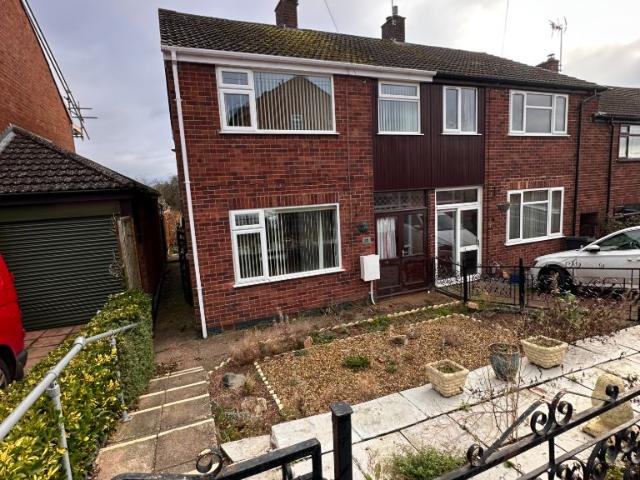 House for rent in Whitnash, Green Close