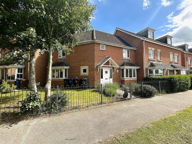 House for rent in North Duffield, North Yorkshire