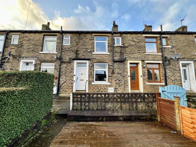 House for rent in Savile Park, West Yorkshire