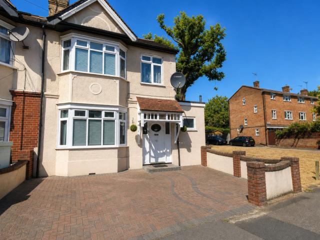House for rent in Woodford Green, Greater London