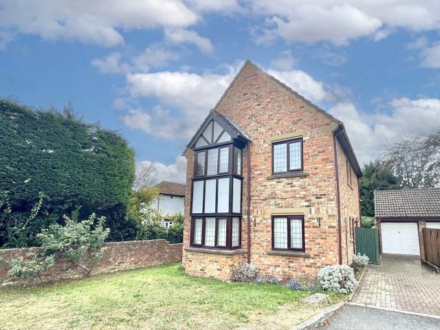 House for rent in Batchworth, Hertfordshire